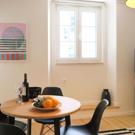 Historic Alfama Apt With Modern Style Lisboa Eksteriør bilde